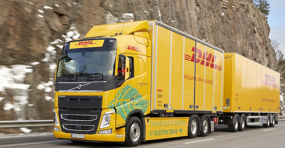 Photo de camion avec remorque